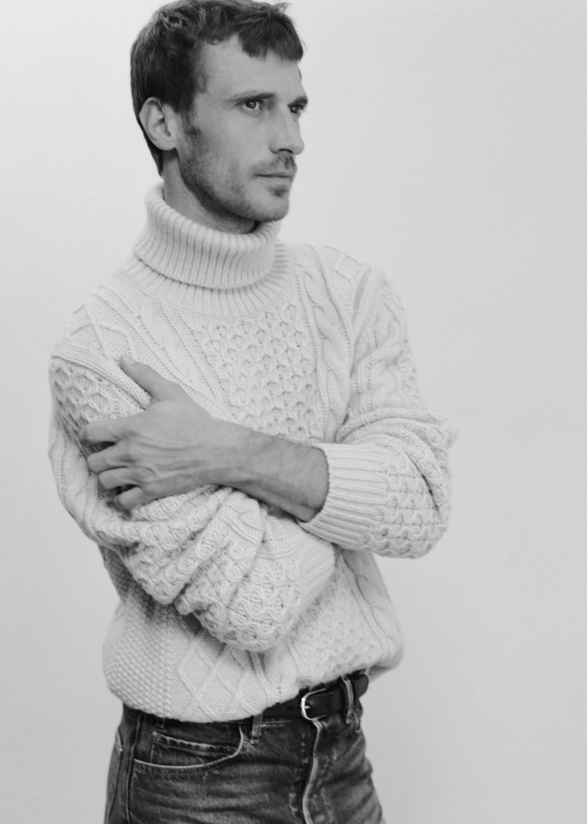 DEWEY TURTLENECK SWEATER