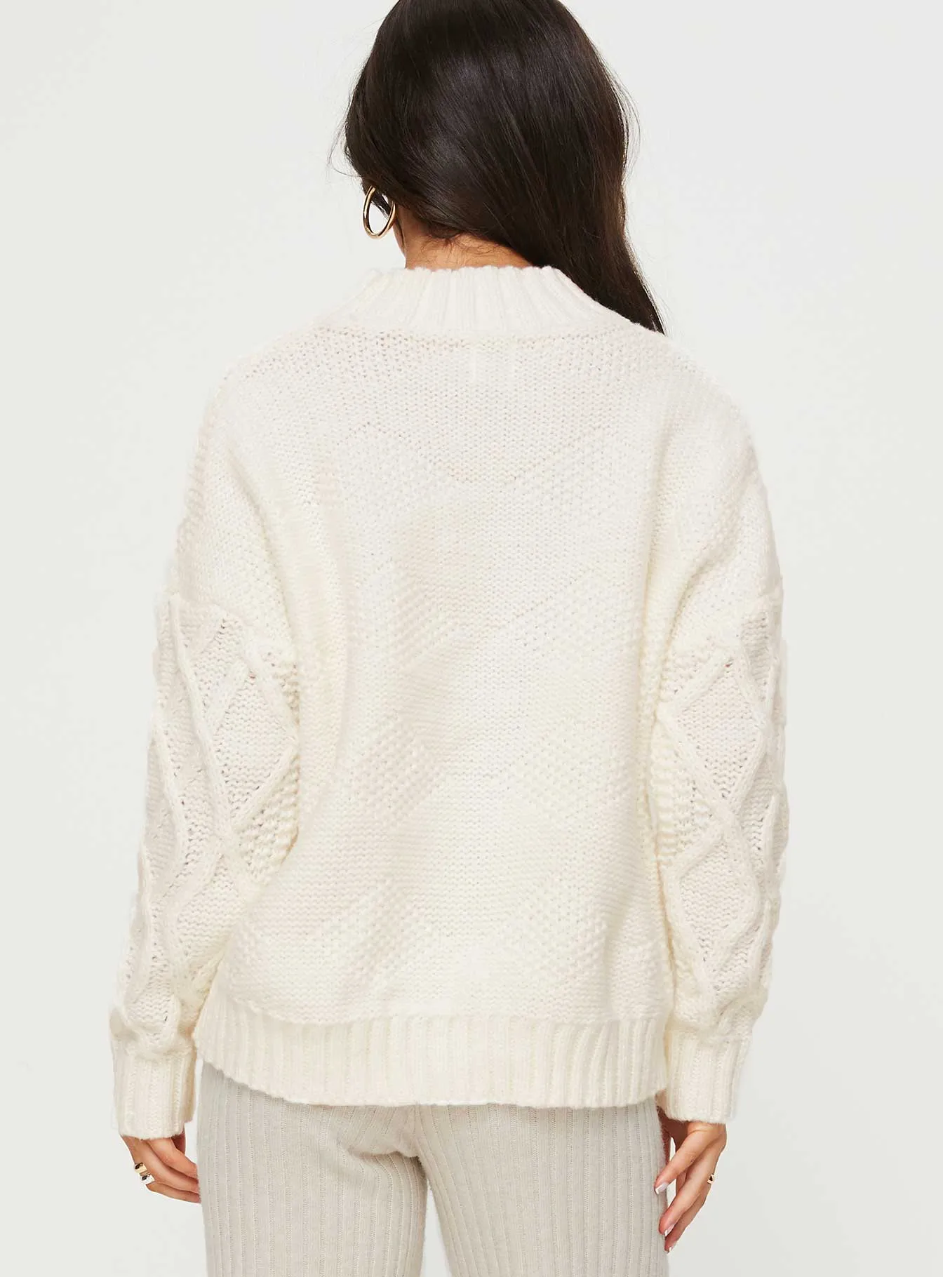 Lewin Cable Knit Sweater Beige