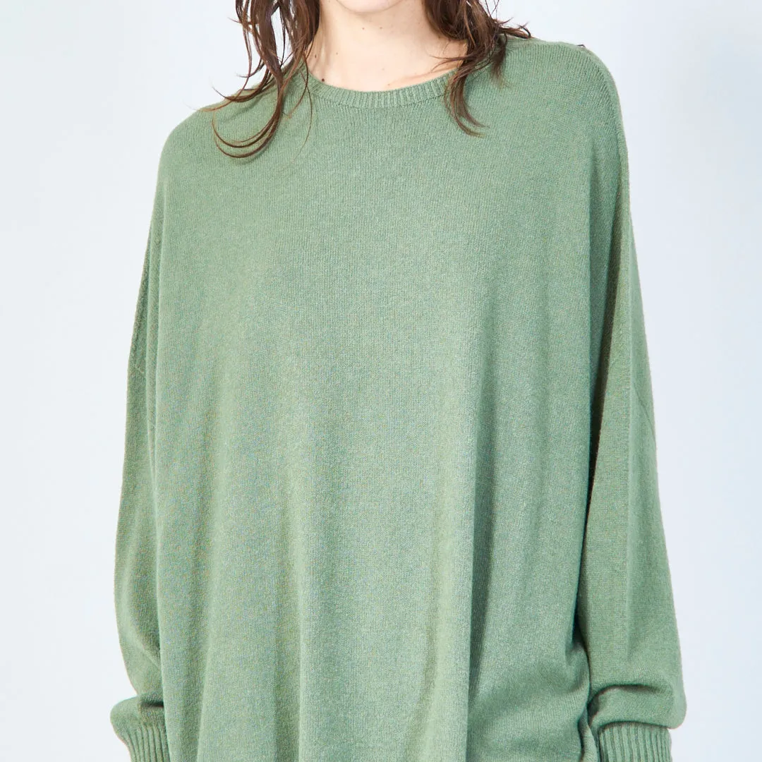 Oversized crew neck knit sweater wholesale