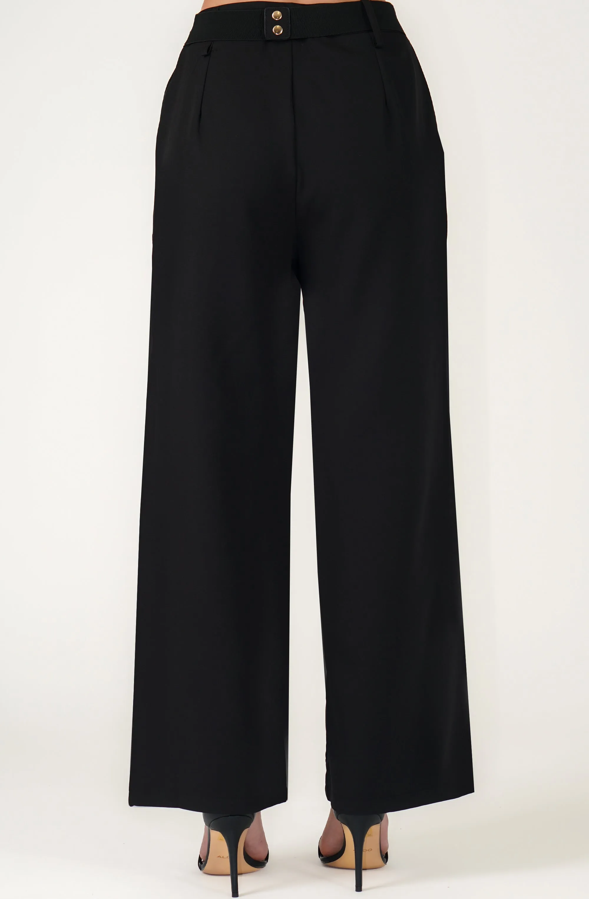 Wide Leg Pant with Gold Belt